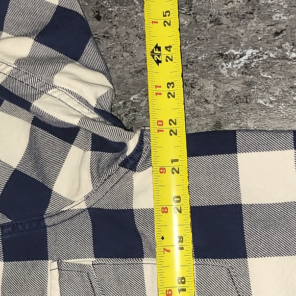 Vintage. J. Crew New York. 💯 Cotton button-up. 2 pockets. Men's size Large T - Picture 10 of 16